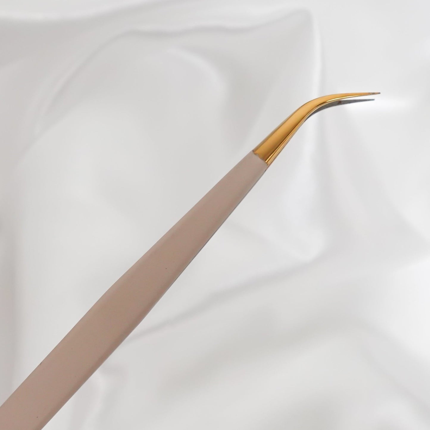 Curved Isolation - Lash Culture