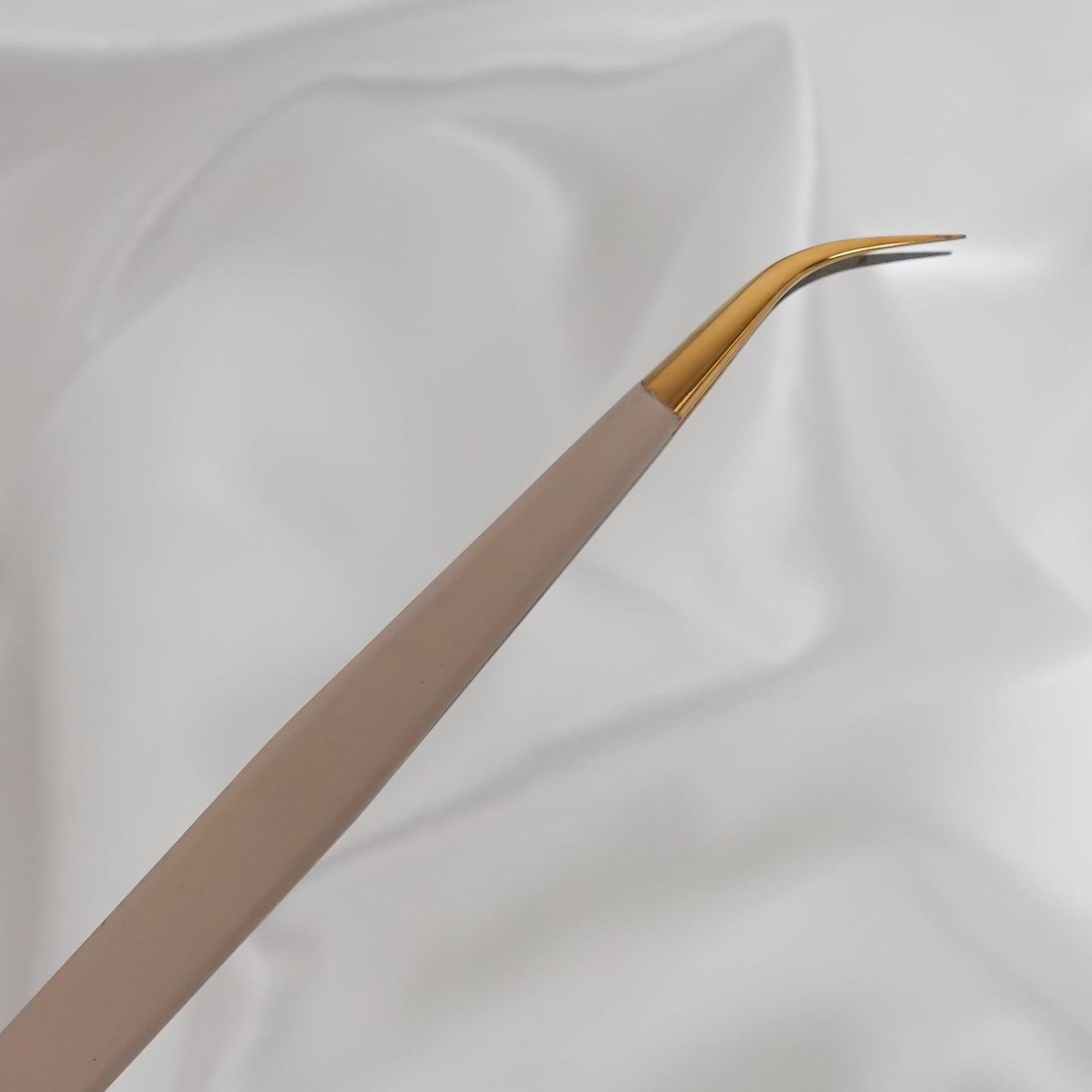 DISCOUNTED TWEEZERS - Lash Culture