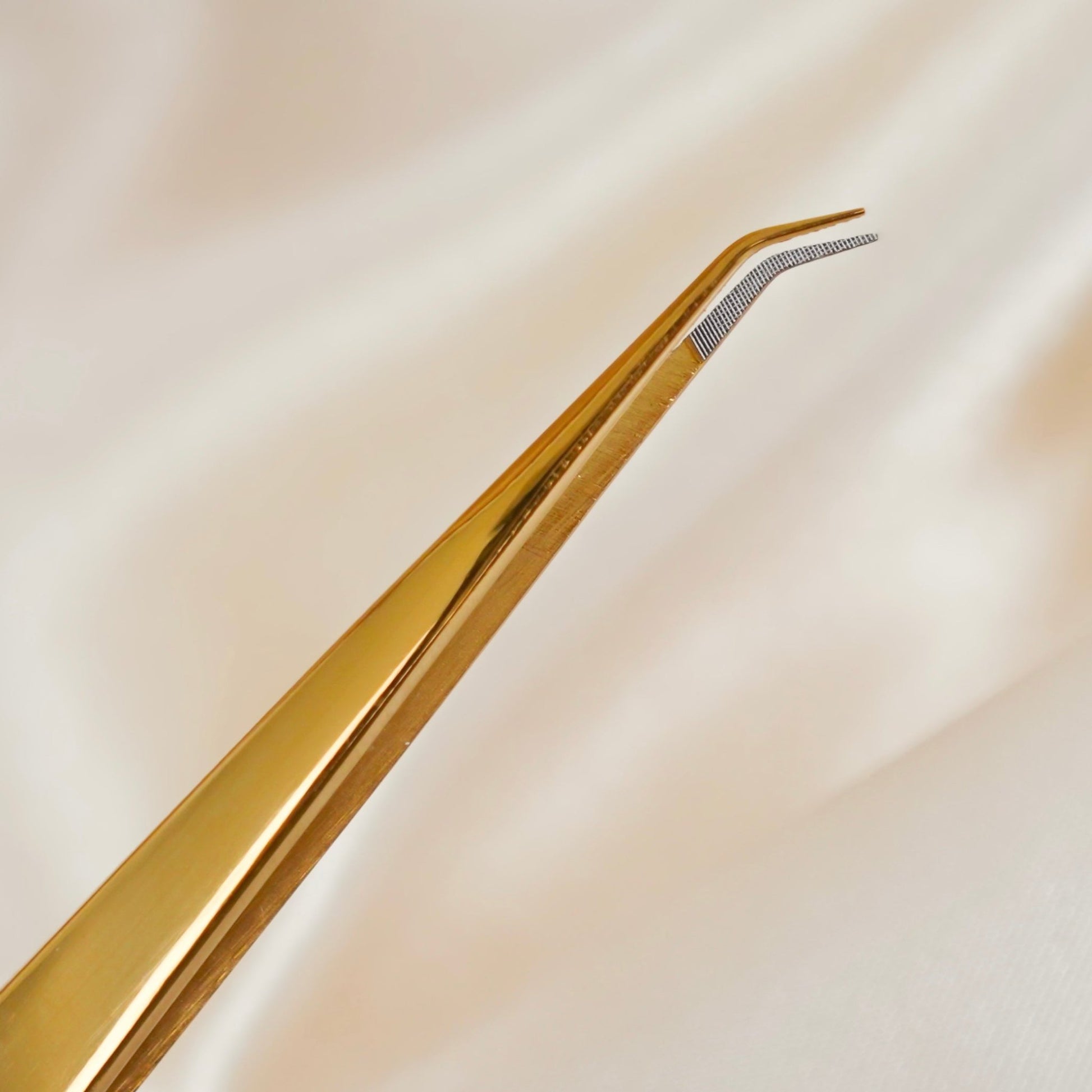 Mini 45° Isolation - Lash Culture